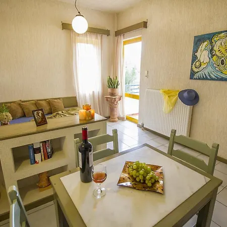 Lycasti Maisonettes شقة فندقية Tavronitis