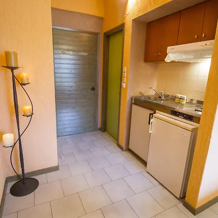 Lycasti Maisonettes 2*