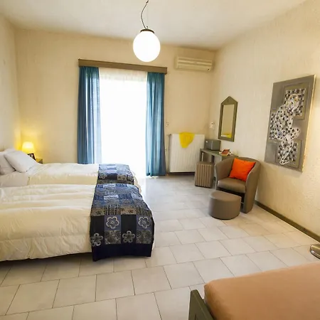 Lycasti Maisonettes Hotel apartamentowy