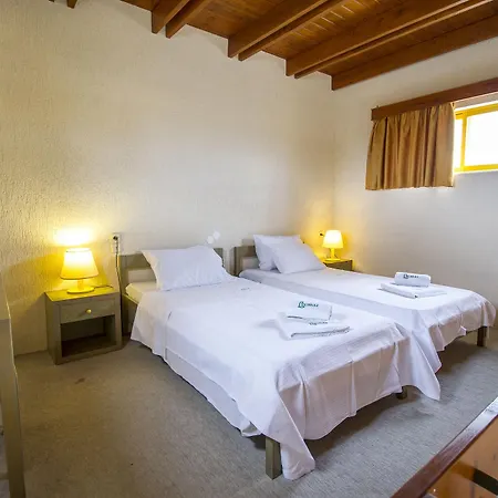Lycasti Maisonettes Hotel apartamentowy