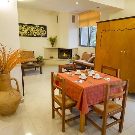 Lycasti Maisonettes Hotel apartamentowy Tavronitis